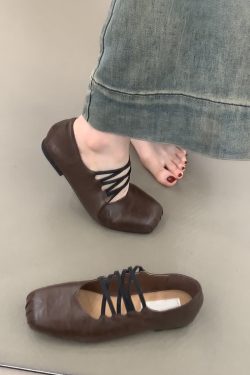 Retro Sheepskin Cross-Strap Flat Shoes with Square Toe & Pig Nose - Women's Ballet Flats, Shallow Mouth Mary Jane Style