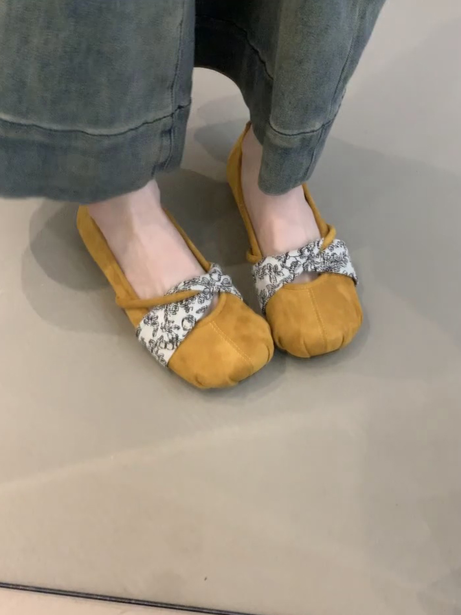 Retro Sheepskin Mary Jane Shoes for Women, Shallow Round Toe, Chinese Style Flats for Skirts, Ballet-Inspired Footwear Retro Sheepskin Mary Jane Shoes for Women, Shallow Round Toe, Chinese Style Flats for Skirts, Ballet-Inspired Footwear