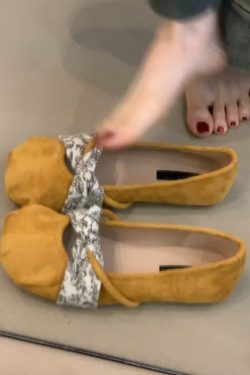 Retro Sheepskin Mary Jane Shoes for Women, Shallow Round Toe, Chinese Style Flats for Skirts, Ballet-Inspired Footwear