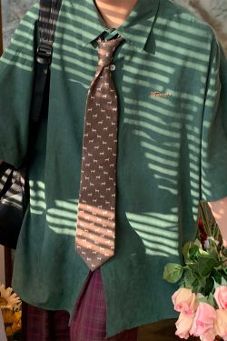 Retro Short Sleeve Shirt for Couples - Handmade Hong Kong Style, Solid Color, Loose Fit, Summer Casual Fashion