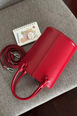 Retro Small-Volume Bucket Bag for Autumn/Winter - Versatile Shoulder & Crossbody Design with Enhanced Texture