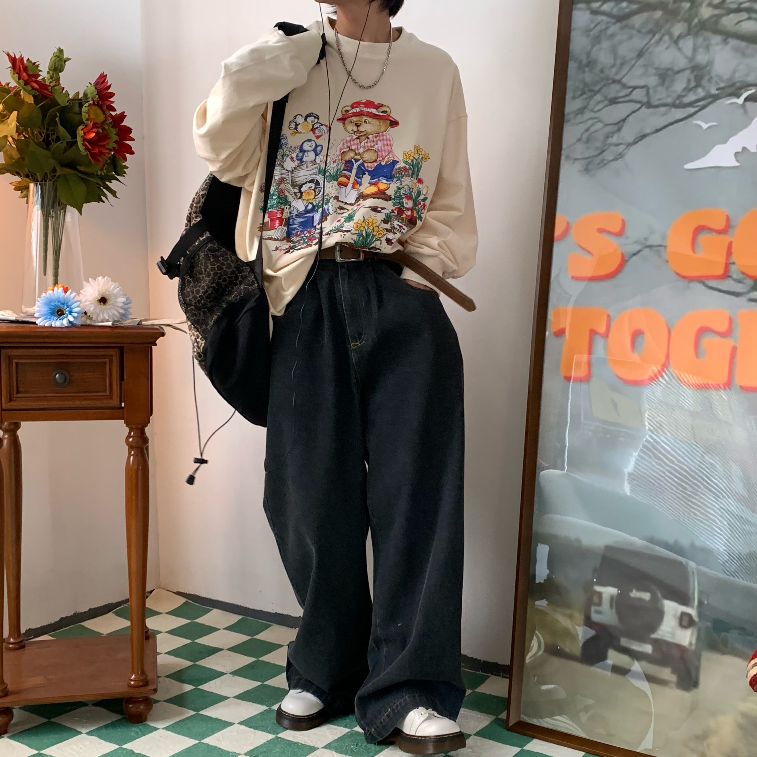 Retro Solid Color Plus Size Wide Leg Pants - Handmade Hong Kong Style, Versatile Loose Floor-Length Trousers for Trendy Looks Retro Solid Color Plus Size Wide Leg Pants - Handmade Hong Kong Style, Versatile Loose Floor-Length Trousers for Trendy Looks