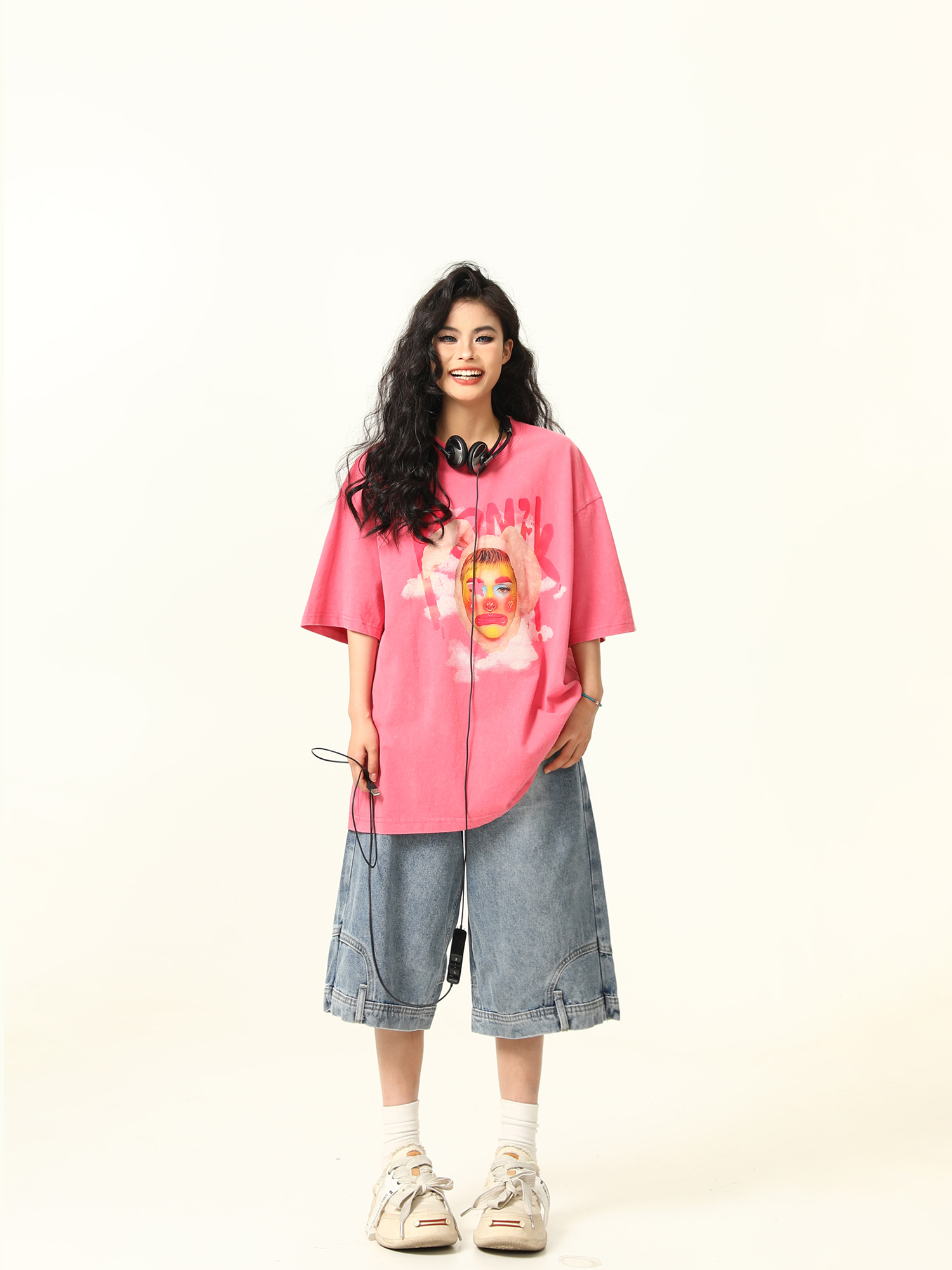 Retro Street Clown Print Loose Vintage Pink T-Shirt for Women - Short Sleeve, 90s Inspired Fashion, Casual Chic Style Retro Street Clown Print Loose Vintage Pink T-Shirt for Women - Short Sleeve, 90s Inspired Fashion, Casual Chic Style