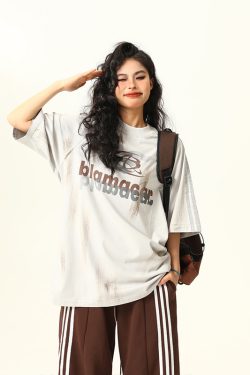 Retro Street Graffiti Letter Short-Sleeve T-Shirt for Men and Women, Loose Fit High Street Trendy Top, 90s Inspired Fashion