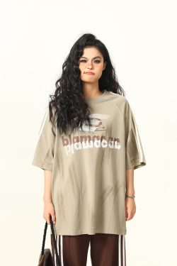 Retro Street Graffiti Letter Short-Sleeve T-Shirt for Men and Women, Loose Fit High Street Trendy Top, 90s Inspired Fashion