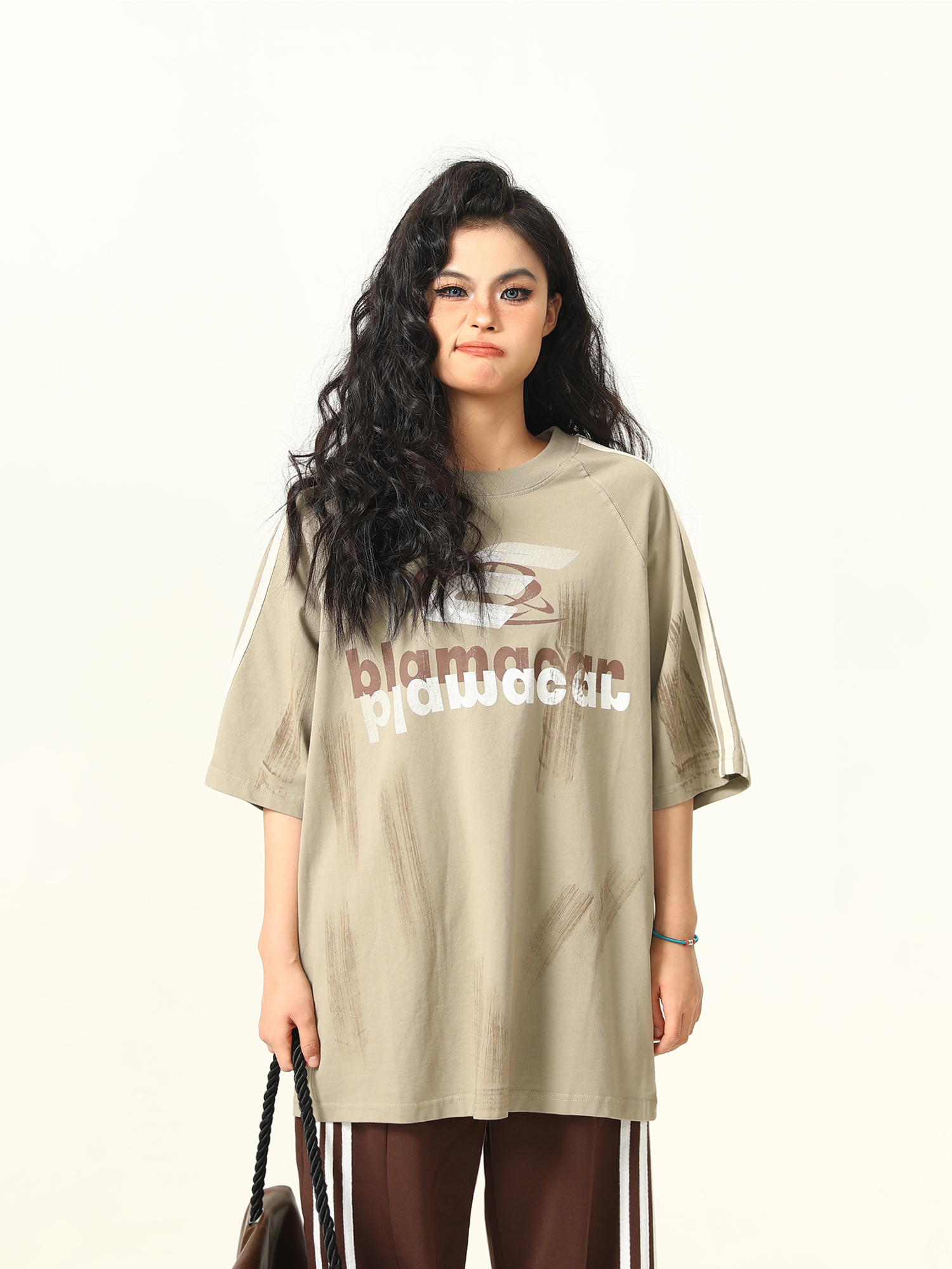 Retro Street Graffiti Letter Short-Sleeve T-Shirt for Men and Women, Loose Fit High Street Trendy Top, 90s Inspired Fashion Retro Street Graffiti Letter Short-Sleeve T-Shirt for Men and Women, Loose Fit High Street Trendy Top, 90s Inspired Fashion