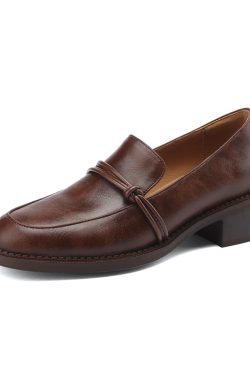 Retro-Style Chunky Heel Loafers for Women - Round Toe, Slip-On, Genuine Leather Flats, Italian Inspired Fashion