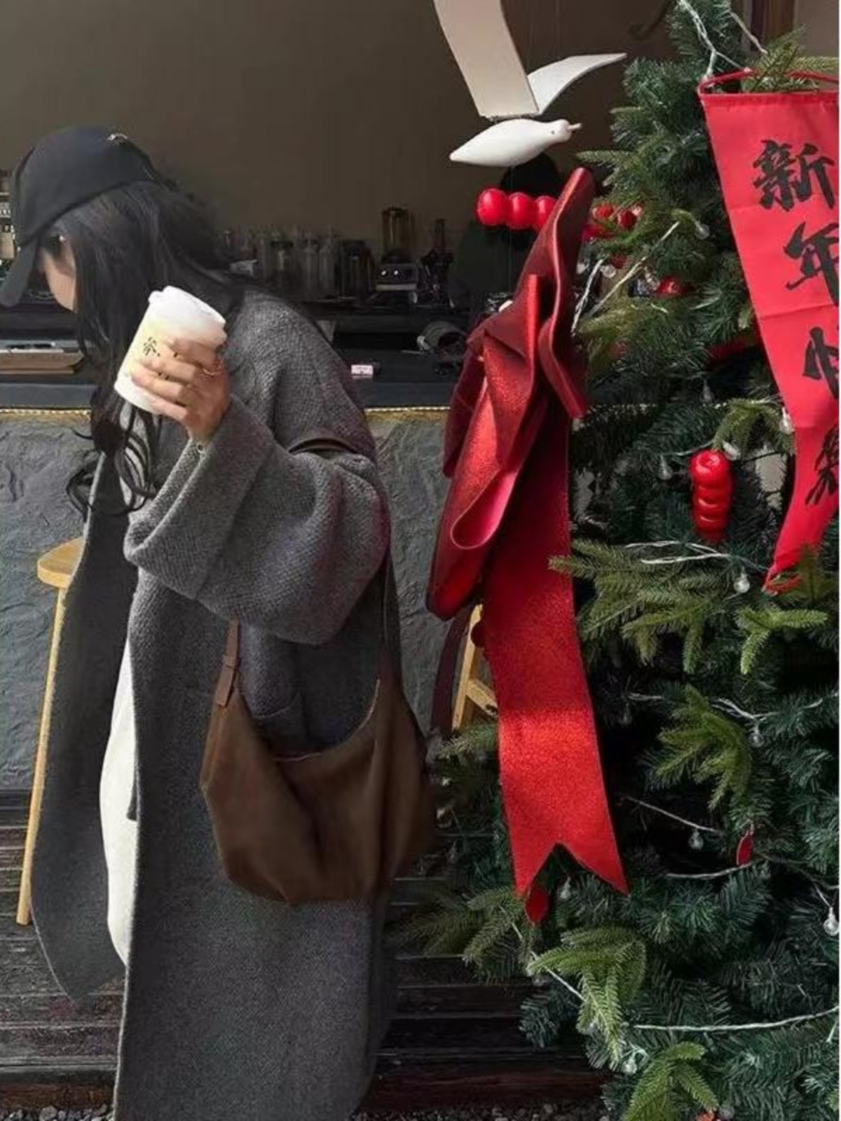 Retro Suede Tote Bag for Women - 2025 Autumn Winter Versatile Shoulder Dumpling Bag, Stylish Underarm Accessory Retro Suede Tote Bag for Women - 2025 Autumn Winter Versatile Shoulder Dumpling Bag, Stylish Underarm Accessory