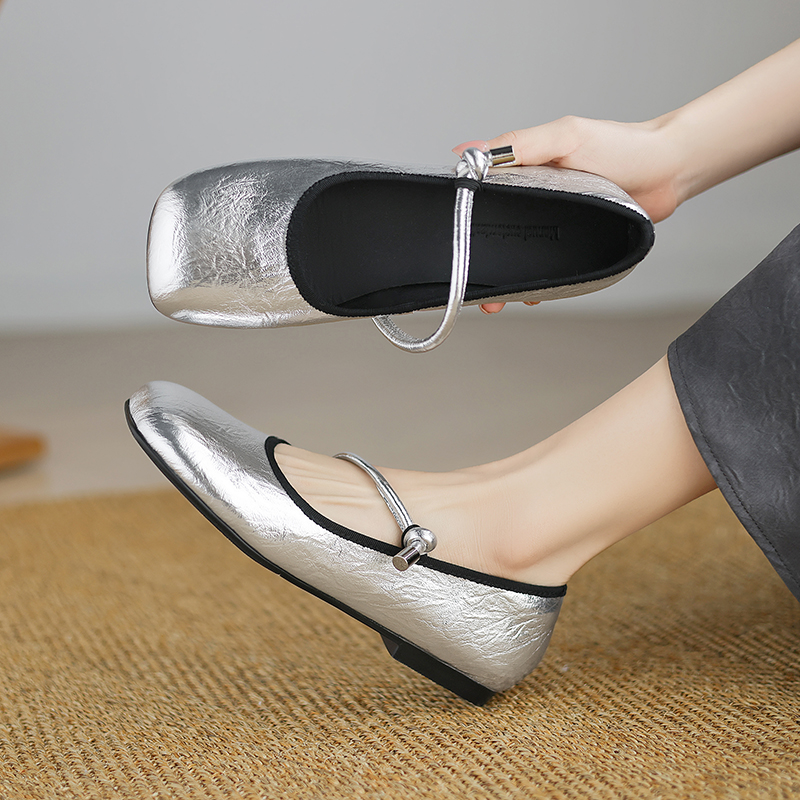 Retro Sweet Slim Strap Mary Jane Genuine Leather Flat Shoes for Women - College Style Grandma-Inspired Footwear Retro Sweet Slim Strap Mary Jane Genuine Leather Flat Shoes for Women - College Style Grandma-Inspired Footwear