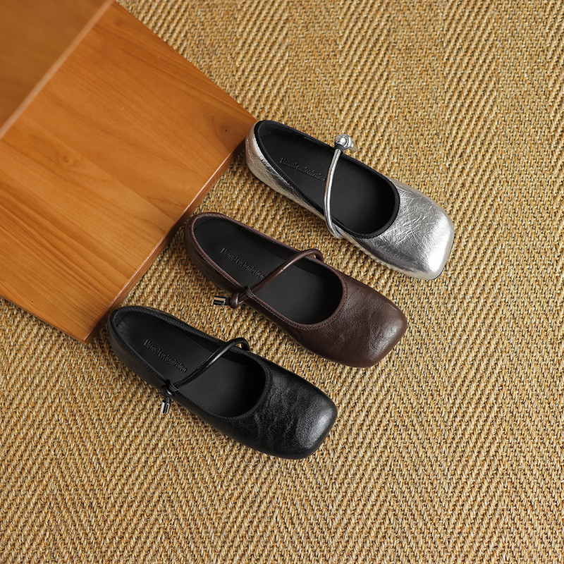 Retro Sweet Slim Strap Mary Jane Genuine Leather Flat Shoes for Women - College Style Grandma-Inspired Footwear Retro Sweet Slim Strap Mary Jane Genuine Leather Flat Shoes for Women - College Style Grandma-Inspired Footwear