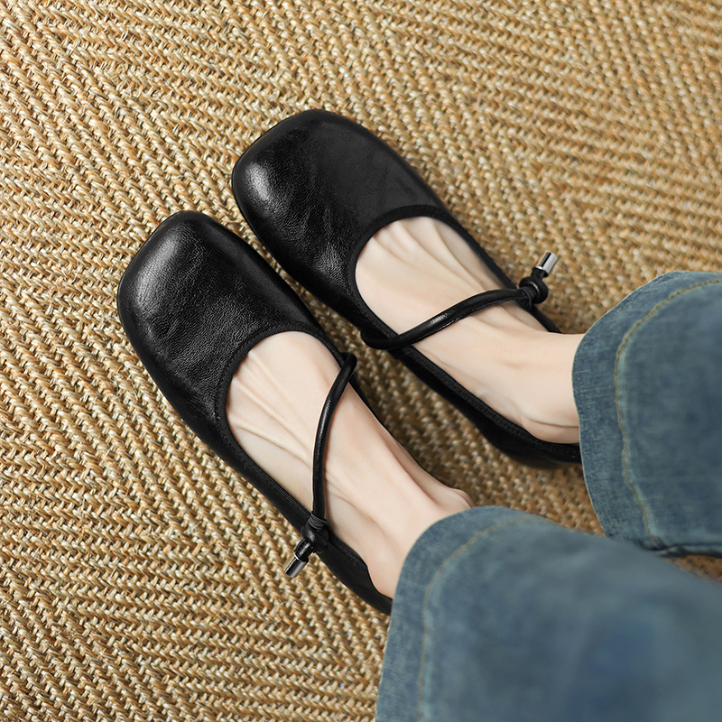 Retro Sweet Slim Strap Mary Jane Genuine Leather Flat Shoes for Women - College Style Grandma-Inspired Footwear Retro Sweet Slim Strap Mary Jane Genuine Leather Flat Shoes for Women - College Style Grandma-Inspired Footwear