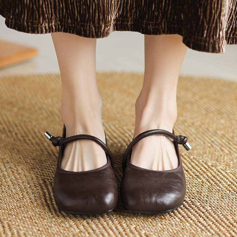Retro Sweet Slim Strap Mary Jane Genuine Leather Flat Shoes for Women - College Style Grandma-Inspired Footwear Retro Sweet Slim Strap Mary Jane Genuine Leather Flat Shoes for Women - College Style Grandma-Inspired Footwear