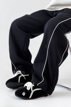 Retro Thin-Soled Casual Sneakers for Men and Women - Versatile Flat-Bottom Sports Shoes for 90s Inspired Style