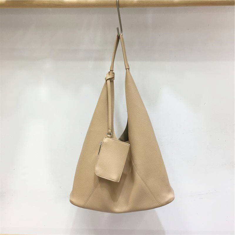 Retro Triangle Tote Bag for Women - Large Capacity Soft Leather Shoulder Bag in Minimalist Style, Perfect for Casual Outfits Retro Triangle Tote Bag for Women - Large Capacity Soft Leather Shoulder Bag in Minimalist Style, Perfect for Casual Outfits