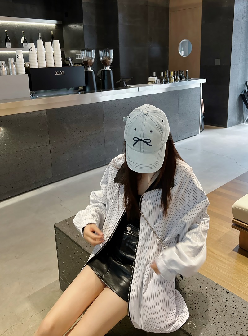 Reversible Rhinestone Striped Jacket for Men and Women - Loose Casual Couple Coat for Autumn, Versatile American Style Outerwear Reversible Rhinestone Striped Jacket for Men and Women - Loose Casual Couple Coat for Autumn, Versatile American Style Outerwear