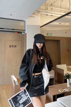 Reversible Rhinestone Striped Jacket for Men and Women - Loose Casual Couple Coat for Autumn, Versatile American Style Outerwear