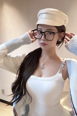 Rhinestone Camisole Top with Built-In Padding - Slim Fit, New Arrival, Perfect for 90s and Y2K Style