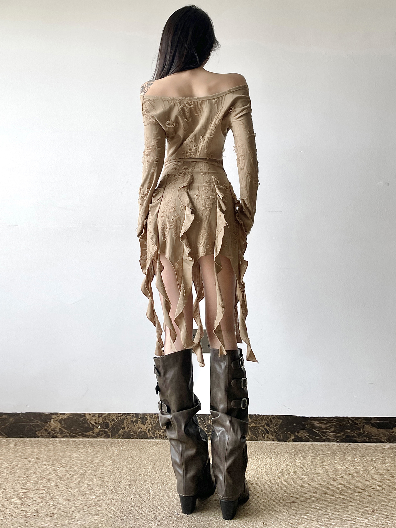 Ruffled Tassel Distressed Light Denim Off-Shoulder Mini Skirt for Women - Boho Chic Wasteland Wanderer Style Ruffled Tassel Distressed Light Denim Off-Shoulder Mini Skirt for Women - Boho Chic Wasteland Wanderer Style