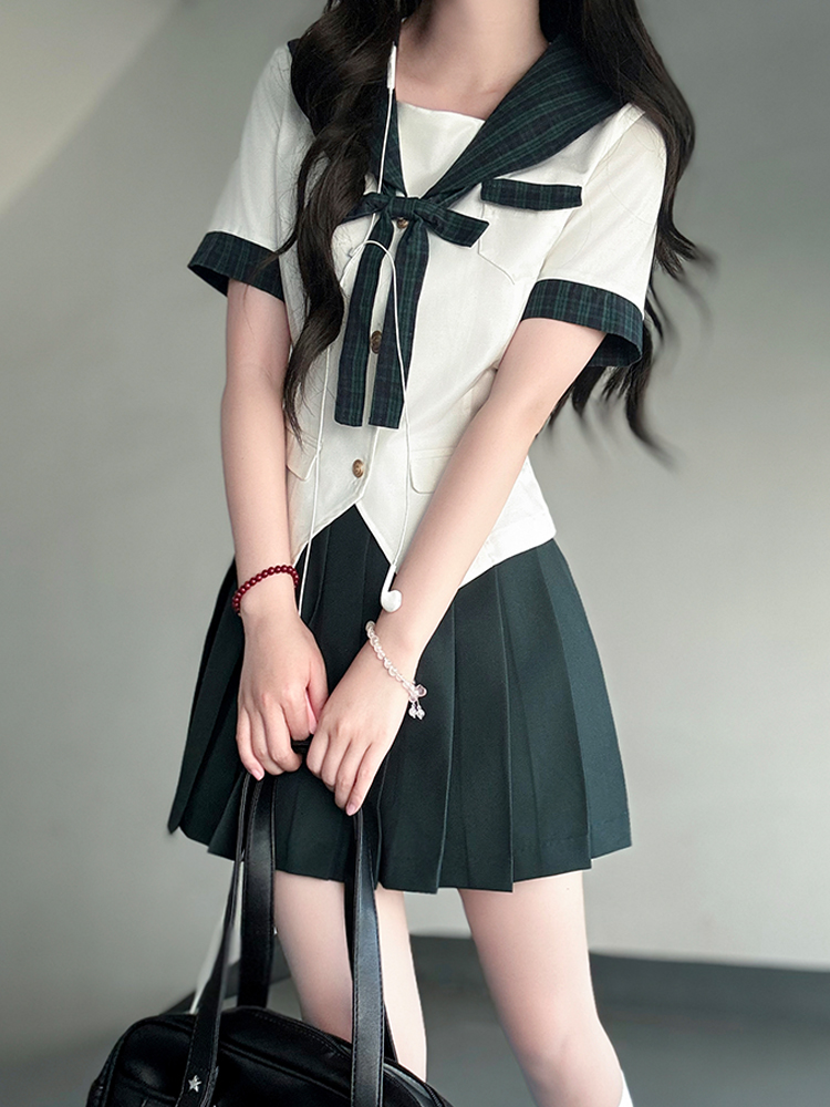 Sailor Suit JK Uniform Academy Style Pudding Bear Summer Set with Spliced Checkered Design and Waist-Defined Fit Sailor Suit JK Uniform Academy Style Pudding Bear Summer Set with Spliced Checkered Design and Waist-Defined Fit