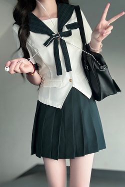 Sailor Suit JK Uniform Academy Style Pudding Bear Summer Set with Spliced Checkered Design and Waist-Defined Fit