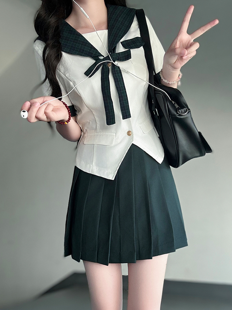Sailor Suit JK Uniform Academy Style Pudding Bear Summer Set with Spliced Checkered Design and Waist-Defined Fit Sailor Suit JK Uniform Academy Style Pudding Bear Summer Set with Spliced Checkered Design and Waist-Defined Fit