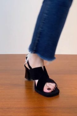 Sanded Sheepskin Cross-Strap Chunky Heel Open-Toe Sandals for Women - Summer 2025 Black Roman High Heels Fashion Footwear