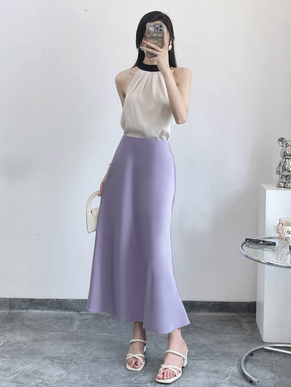 Satin Half Skirt with Diagonal Cut, Flared Design, High Waist, Silky Elastic Waist, Versatile Glossy Mid-Length Acetate Skirt Satin Half Skirt with Diagonal Cut, Flared Design, High Waist, Silky Elastic Waist, Versatile Glossy Mid-Length Acetate Skirt