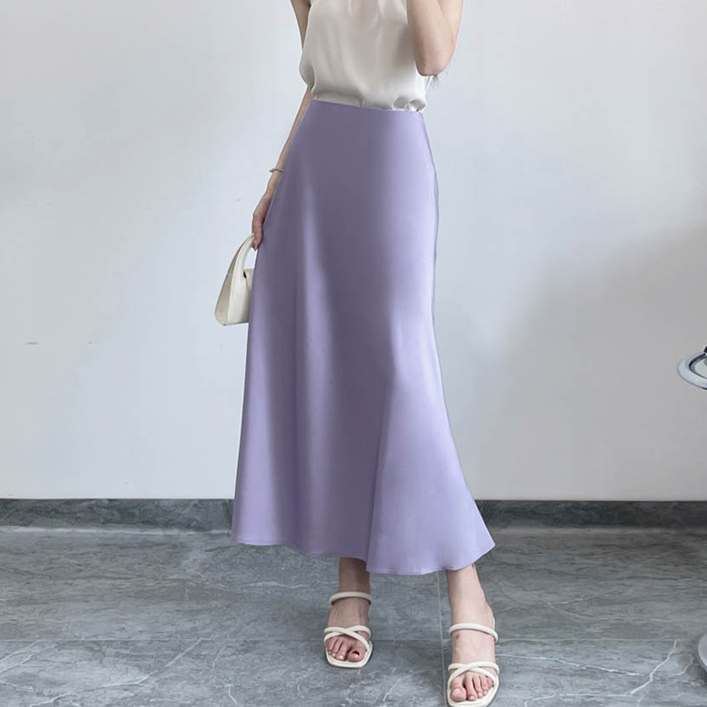 Satin Half Skirt with Diagonal Cut, Flared Design, High Waist, Silky Elastic Waist, Versatile Glossy Mid-Length Acetate Skirt Satin Half Skirt with Diagonal Cut, Flared Design, High Waist, Silky Elastic Waist, Versatile Glossy Mid-Length Acetate Skirt
