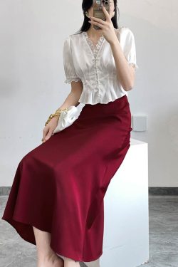 Satin Half Skirt with Diagonal Cut, Flared Design, High Waist, Silky Elastic Waist, Versatile Glossy Mid-Length Acetate Skirt