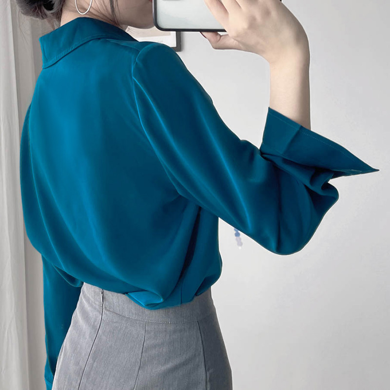 Satin Long Sleeve Shirt with Slimming Lapel, Solid Color, Glossy Finish for Commuting - Spring Fashion Top Satin Long Sleeve Shirt with Slimming Lapel, Solid Color, Glossy Finish for Commuting - Spring Fashion Top