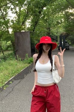 Seductive Camisole for Women with Chest Pads - Versatile Basic Top for Hot Girl Style, Perfect for Y2K and Everyday Wear