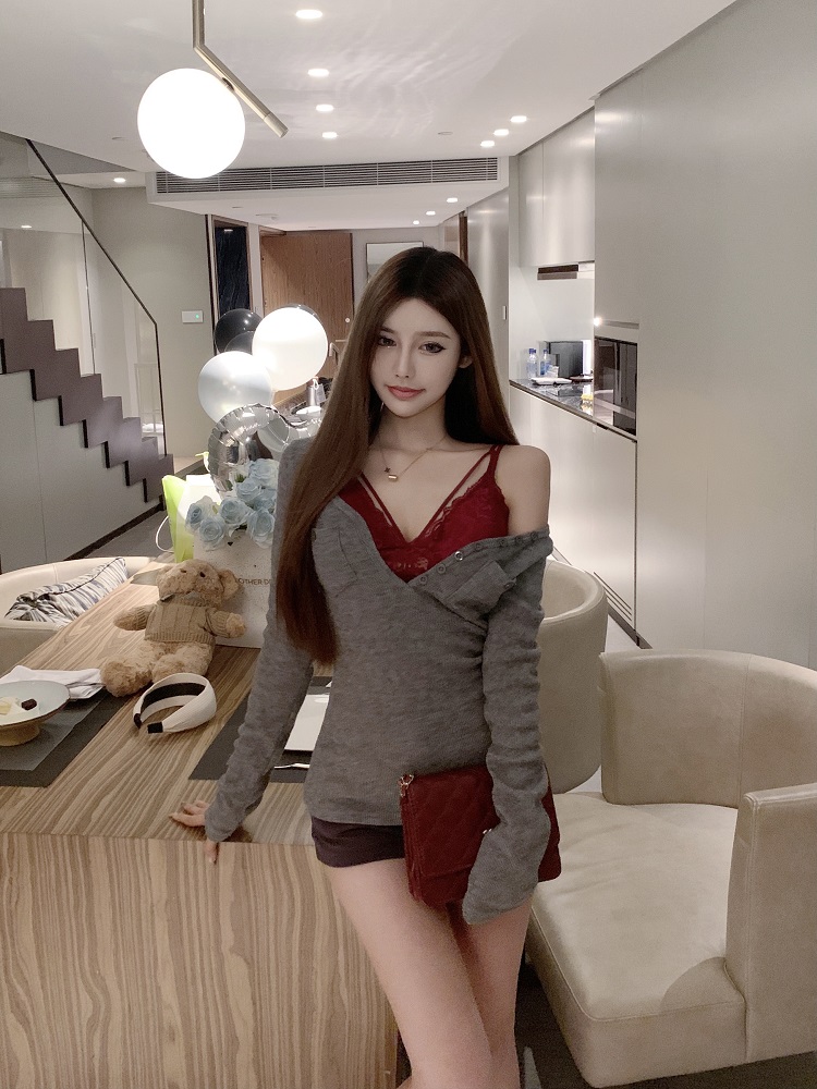 Sexy Halter Lace Layered Top for Women - Pure Desire Camisole with Chest Pads, Versatile Outerwear Innerwear, Y2K Style Sexy Halter Lace Layered Top for Women - Pure Desire Camisole with Chest Pads, Versatile Outerwear Innerwear, Y2K Style