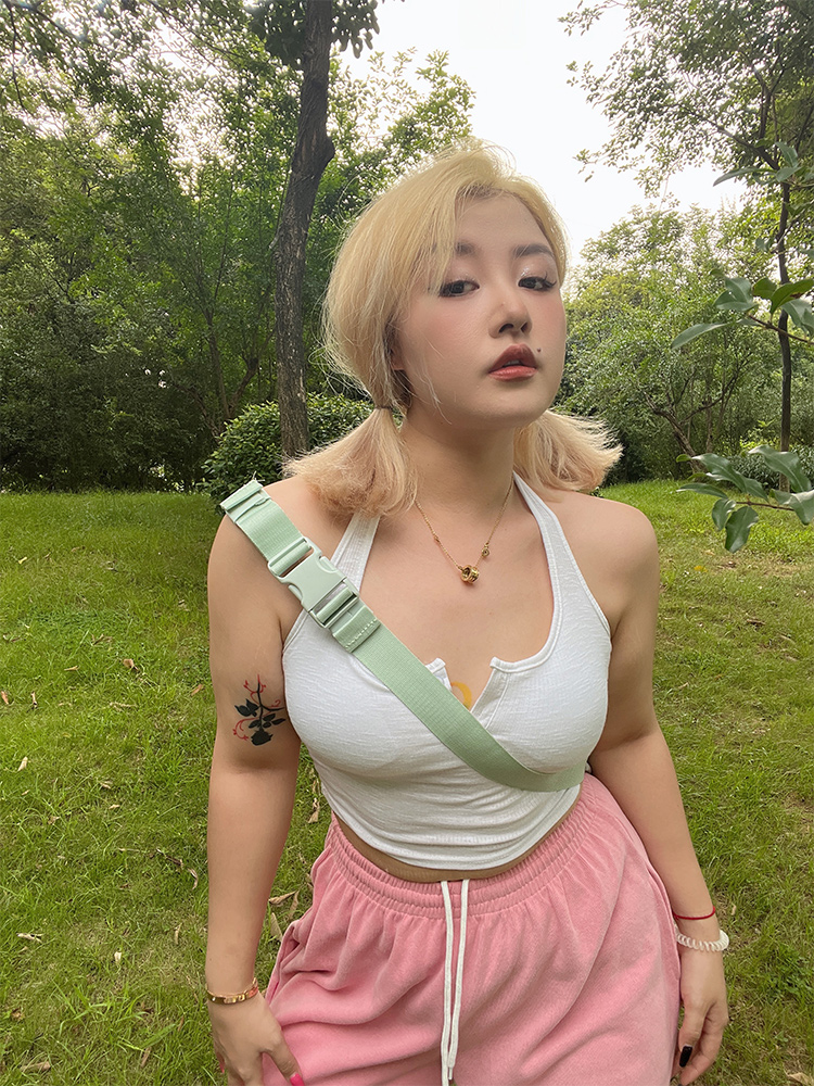 Sexy Halter Sleeveless Slim Fit Camisole Top - Spring/Summer Hot Girl Style, Trendy and Fashionable for Y2K and 90s Vibes Sexy Halter Sleeveless Slim Fit Camisole Top - Spring/Summer Hot Girl Style, Trendy and Fashionable for Y2K and 90s Vibes