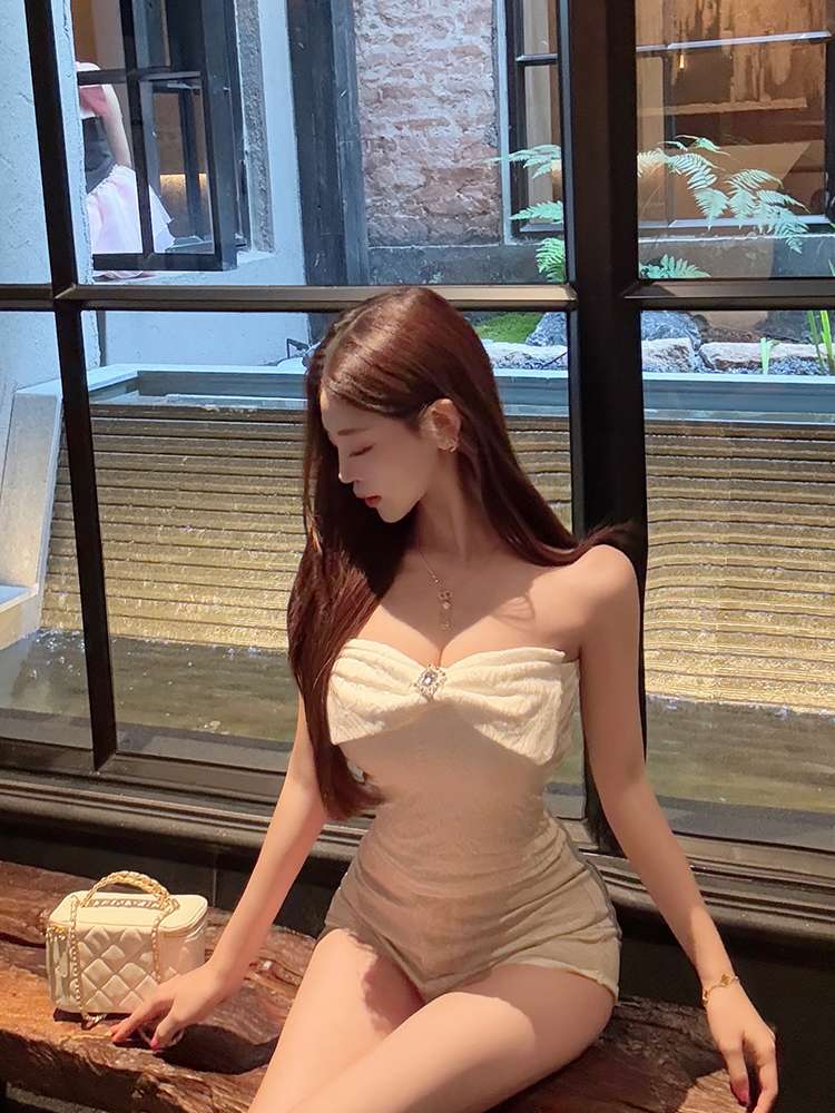 Sexy Lace Strapless Camisole Top with Heavy Bow and Built-in Bra Padding - Perfect for Y2K and Night Out Styles Sexy Lace Strapless Camisole Top with Heavy Bow and Built-in Bra Padding - Perfect for Y2K and Night Out Styles