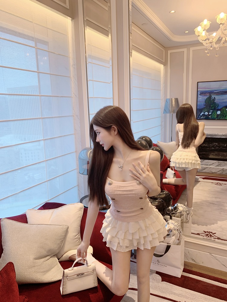 Sexy Slim Double-Breasted Knitted Camisole Top for Women - Luna Lona Small Fragrant Wind Style Sexy Slim Double-Breasted Knitted Camisole Top for Women - Luna Lona Small Fragrant Wind Style