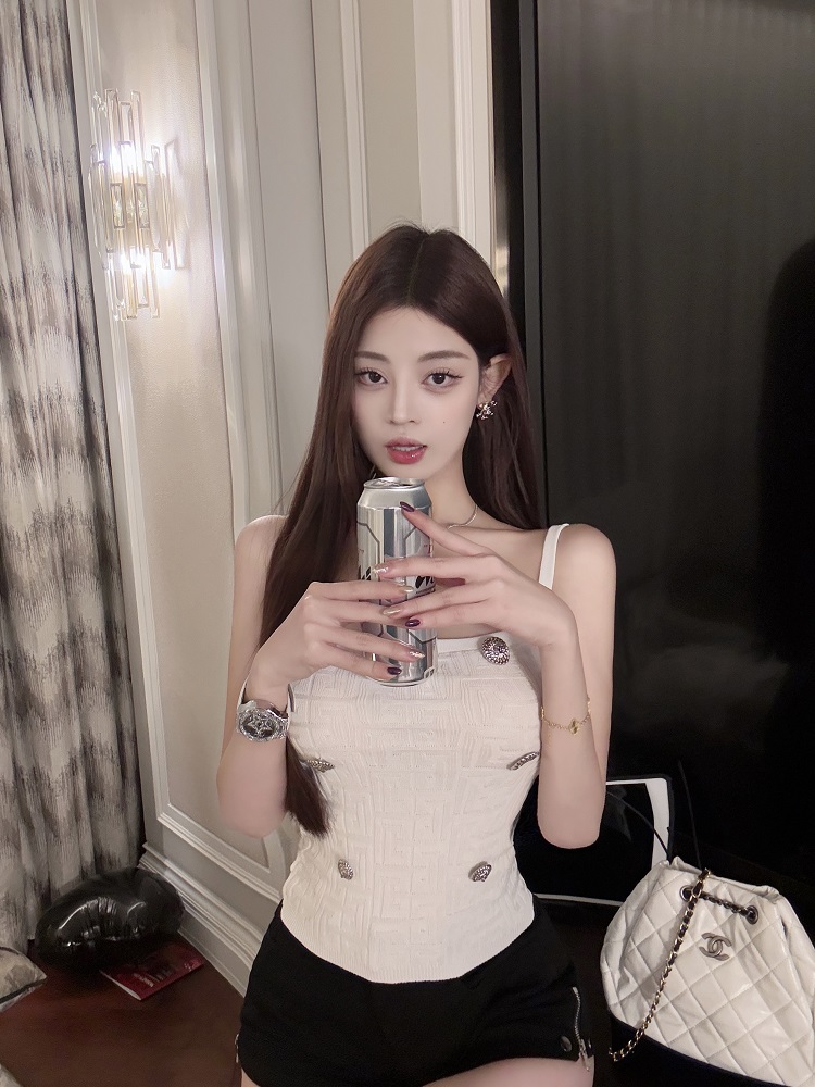 Sexy Slim Double-Breasted Knitted Camisole Top for Women - Luna Lona Small Fragrant Wind Style Sexy Slim Double-Breasted Knitted Camisole Top for Women - Luna Lona Small Fragrant Wind Style