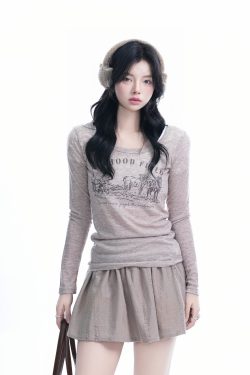 Sexy Slim-Fit Knitted Sweater for Women - American Style Round Neck Long Sleeve T-Shirt, Casual Chic Fashion, Perfect for Y2K Looks