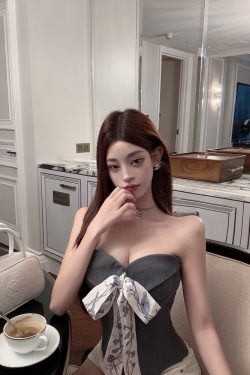 Sexy Strapless Camisole for Women with Bow and Fishbone Corset - Elegant High-End Feel, Perfect for Night Out or Special Occasions