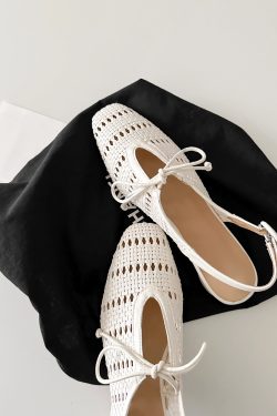 Sheepskin French Woven Hollow-Out Open-Toe Sandals with One-Strap Buckle and Bow, Chunky Heel Vacation Roman Shoes for Women