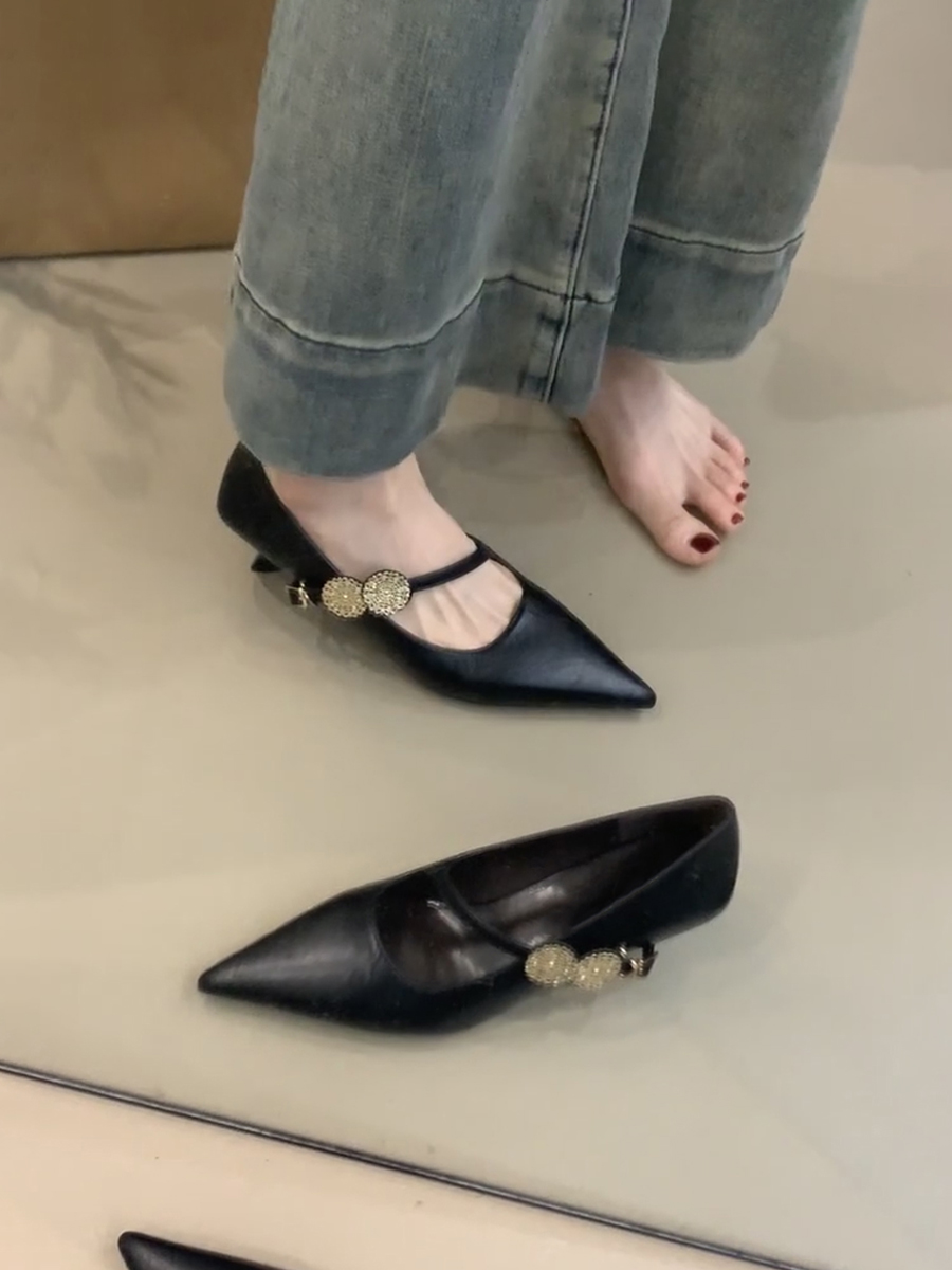 Sheepskin Pointed Toe High-Heeled Shoes with Metal Buckle - French Style Low-Heeled Commuter Shoes for Women Sheepskin Pointed Toe High-Heeled Shoes with Metal Buckle - French Style Low-Heeled Commuter Shoes for Women