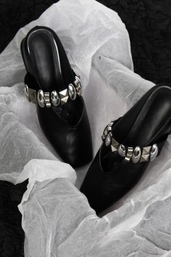 Sheepskin Square Head Rivet One-Strap Closed-Toe Half Slippers for Women - Height-Increasing French Style Slip-On Sandals