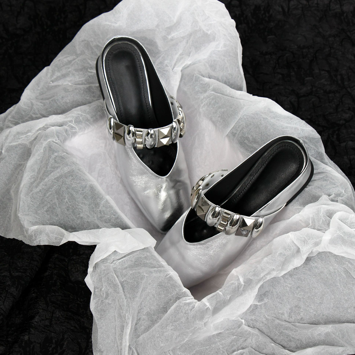 Sheepskin Square Head Rivet One-Strap Closed-Toe Half Slippers for Women - Height-Increasing French Style Slip-On Sandals Sheepskin Square Head Rivet One-Strap Closed-Toe Half Slippers for Women - Height-Increasing French Style Slip-On Sandals