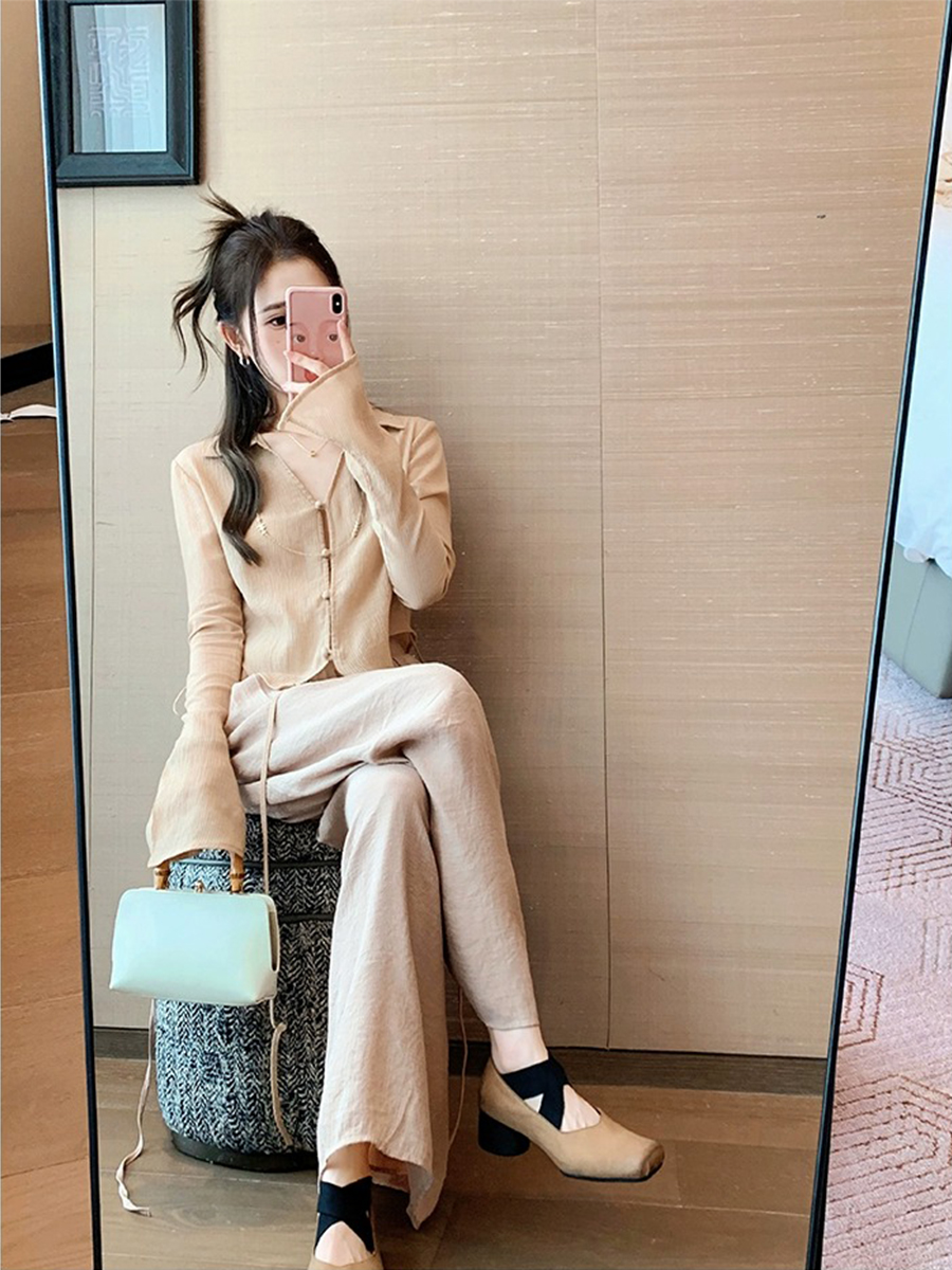 Sheepskin Square-Toed Ballet Shoes for Women, Cross-Strap Pig-Nose Retro Flat Chunky Heel Loafers Sheepskin Square-Toed Ballet Shoes for Women, Cross-Strap Pig-Nose Retro Flat Chunky Heel Loafers