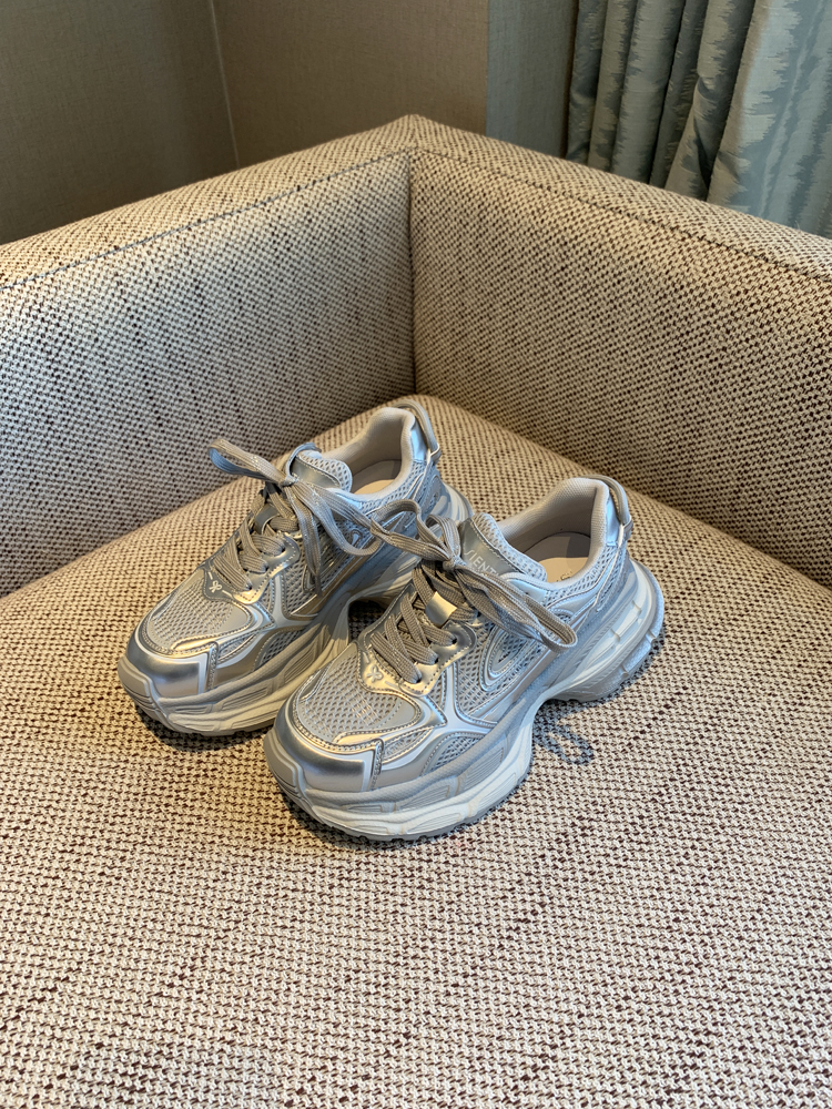 Silver Dad Shoes for Women - 2025 Spring Thick-Soled Height-Increasing Mesh Casual Sneakers, Trendy Y2K Athleisure Footwear Silver Dad Shoes for Women - 2025 Spring Thick-Soled Height-Increasing Mesh Casual Sneakers, Trendy Y2K Athleisure Footwear