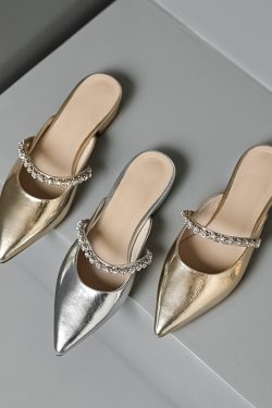 Silver Rhinestone Pointed Toe Low-Heeled Closed-Toe Sandals for Women - Trendy Half-Drag Style for Outdoor Wear, Celebrity-Inspired Design