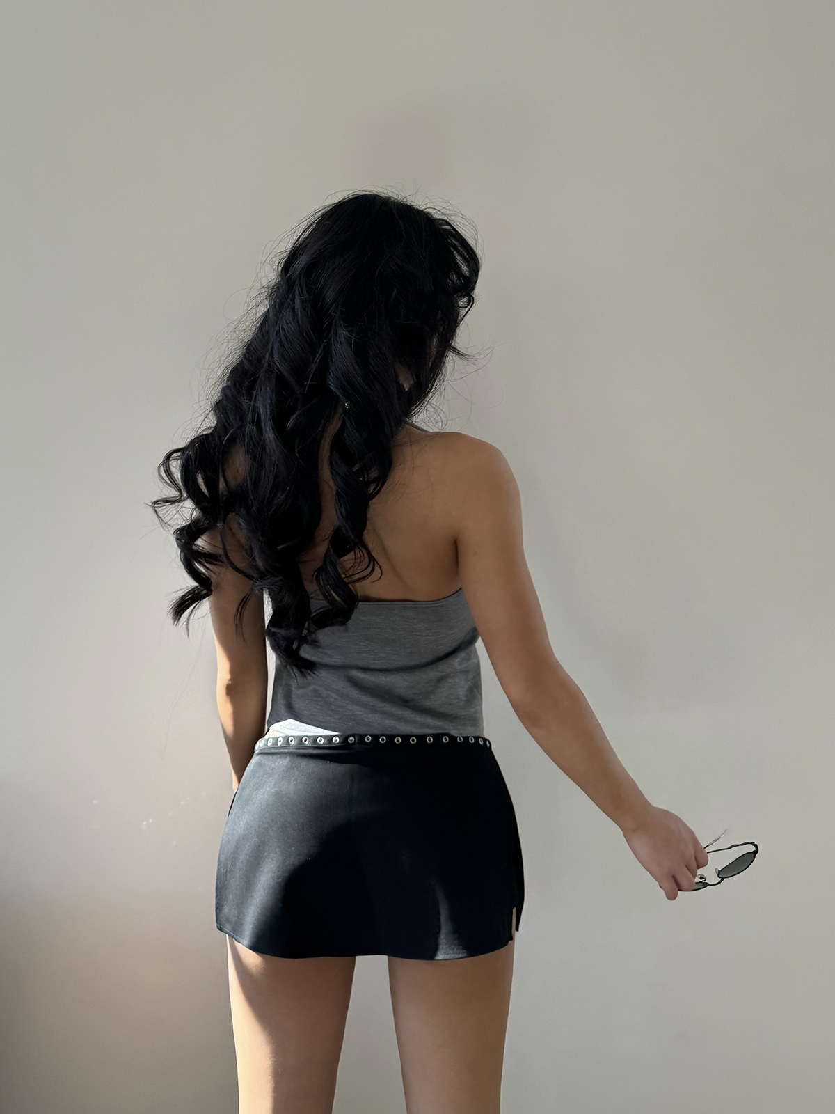 Silver Ring Eyelet Gray Vest with Black Skirt Pants – Stylish Girl Outfit, Y2K Fashion, Trendy Layered Look Silver Ring Eyelet Gray Vest with Black Skirt Pants – Stylish Girl Outfit, Y2K Fashion, Trendy Layered Look