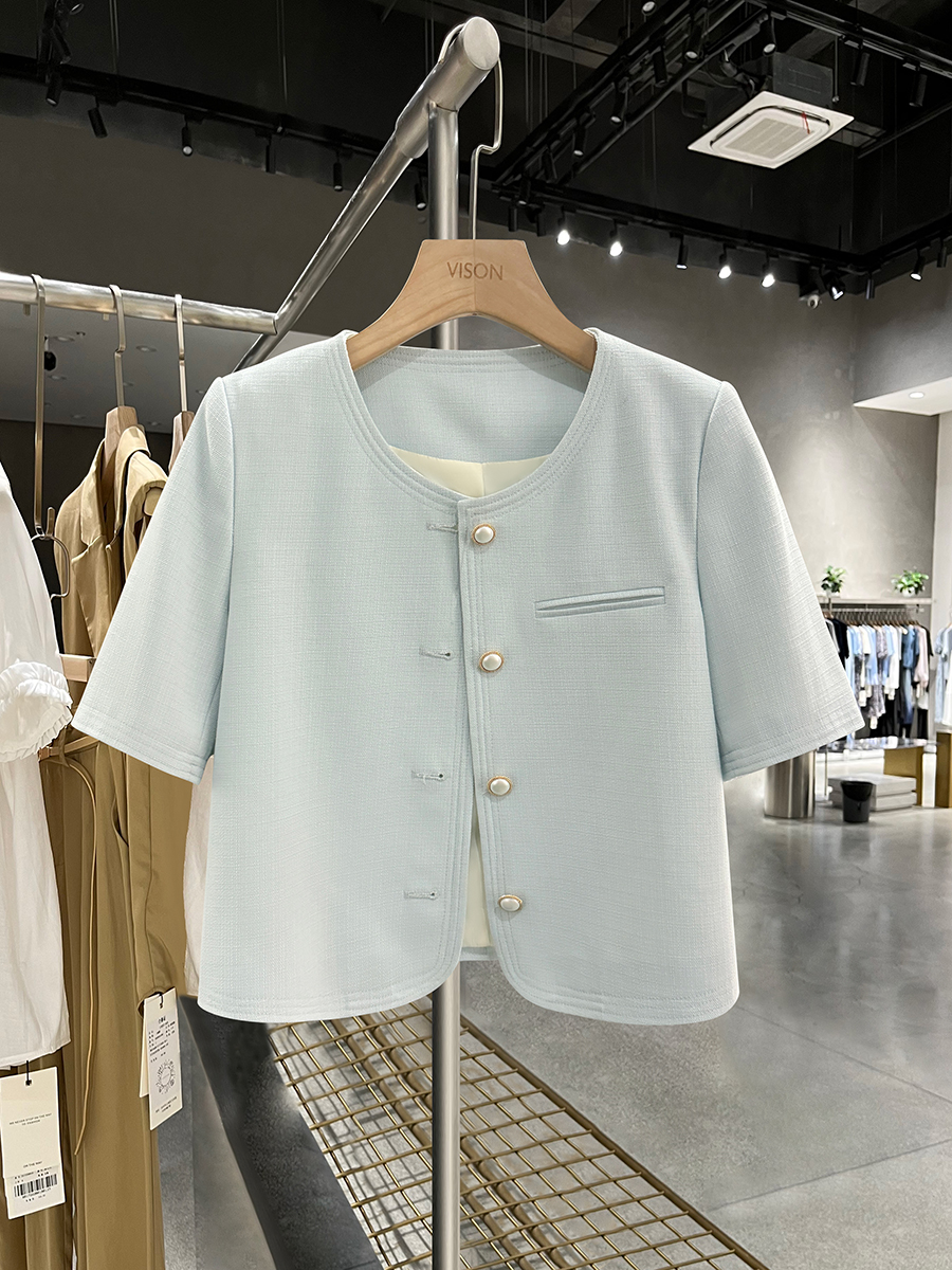 Sky Blue Korean-Style Short Sleeve Blazer for Women - Summer Lightweight Fashion Top, 2025 Trendy Socialite Wear Sky Blue Korean-Style Short Sleeve Blazer for Women - Summer Lightweight Fashion Top, 2025 Trendy Socialite Wear