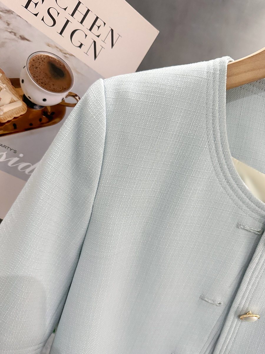 Sky Blue Korean-Style Short Sleeve Blazer for Women - Summer Lightweight Fashion Top, 2025 Trendy Socialite Wear Sky Blue Korean-Style Short Sleeve Blazer for Women - Summer Lightweight Fashion Top, 2025 Trendy Socialite Wear