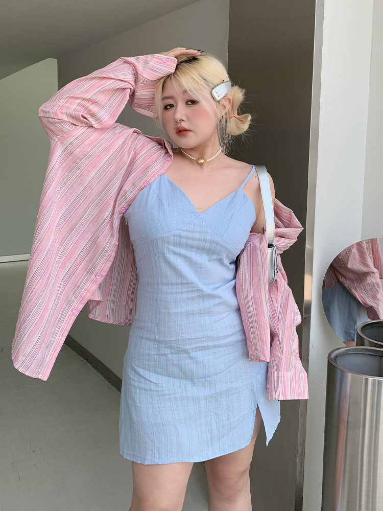 Sky Blue Water-Washed Printed Camisole Dress - Summer Must-Have, Stylish & Comfortable Travel Essential, Versatile 90s-Inspired Fashion Sky Blue Water-Washed Printed Camisole Dress - Summer Must-Have, Stylish & Comfortable Travel Essential, Versatile 90s-Inspired Fashion