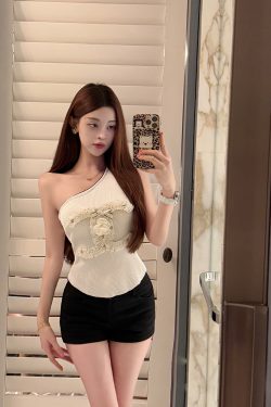 Slanted Shoulder Design Fragrant Wind Vest - Trendy Small Fit for Summer, Casual Chic Style